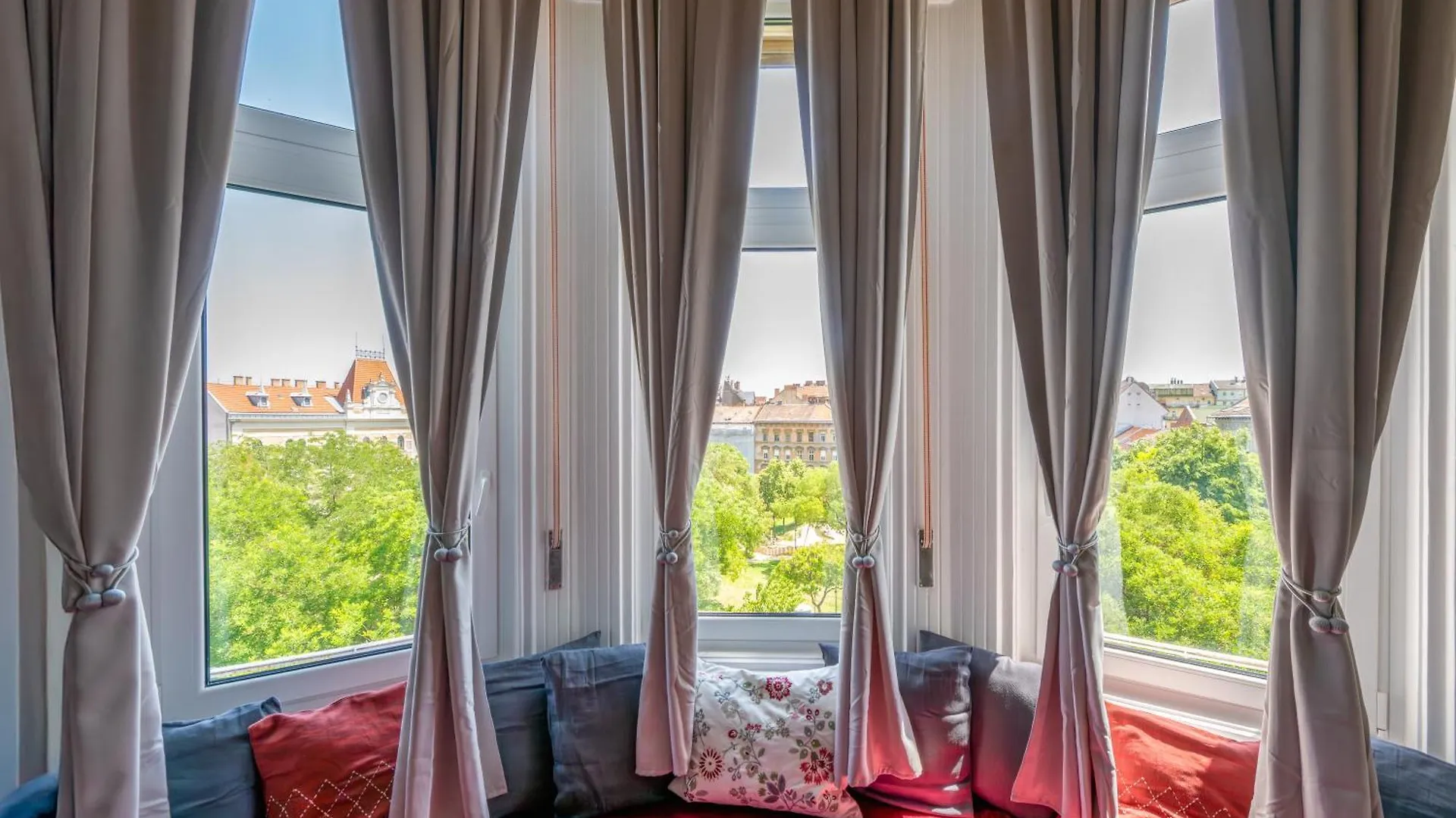 דירה Budapest Central Artpark Suites