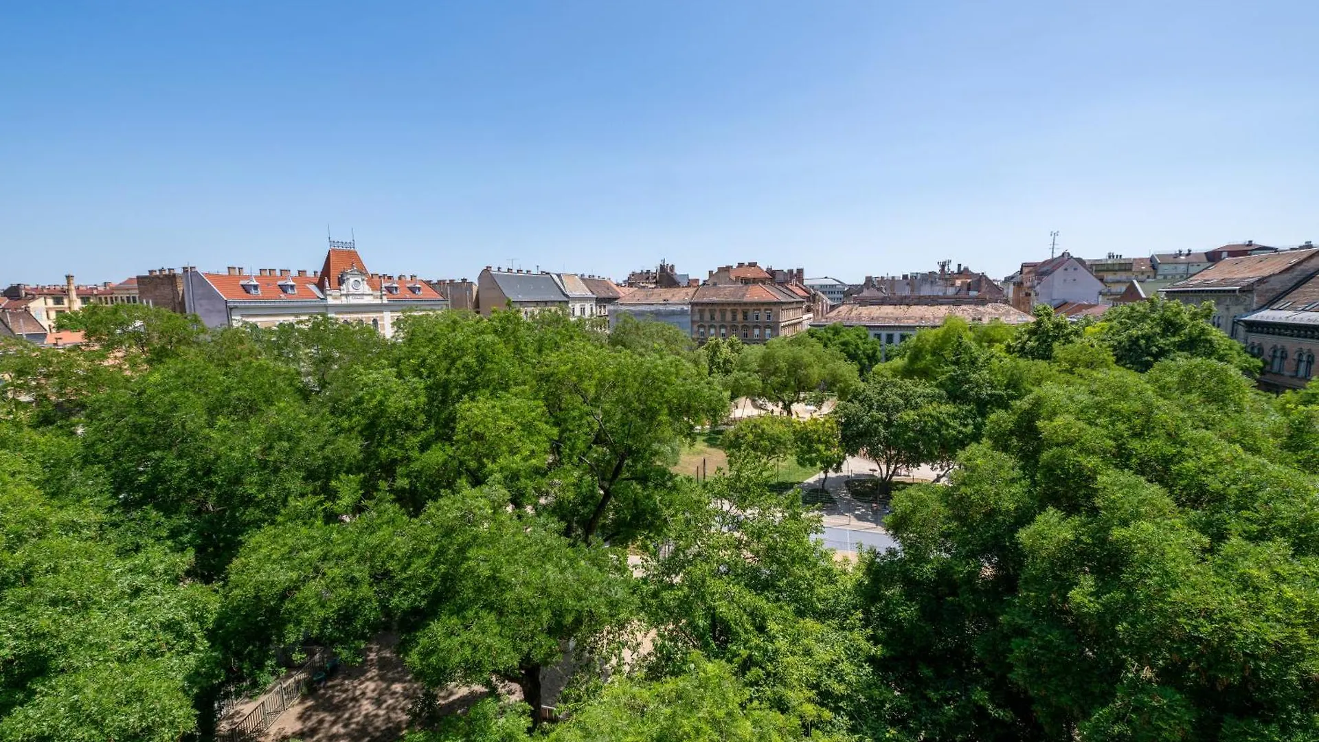 Budapest Central Artpark Suites דירה